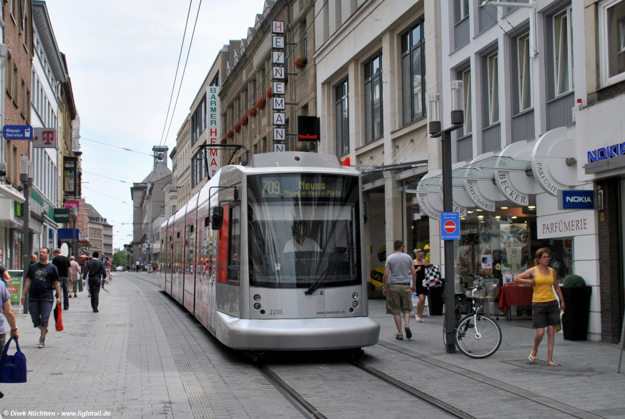 2206 · Neuss Glockhammer