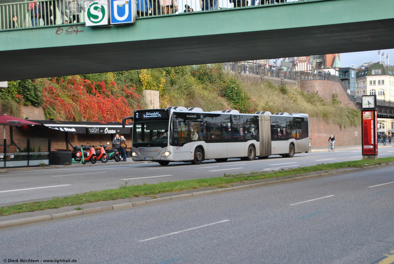 1551 (HH V 9551) · [U]/(S) Landungsbrücken