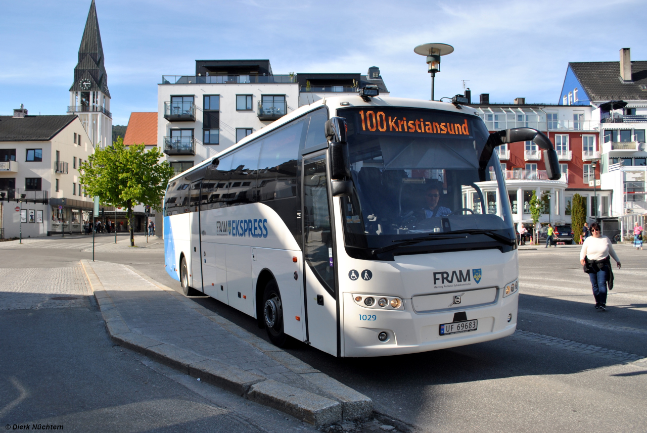 1029 (UF 69683) Molde Trafikkterminal