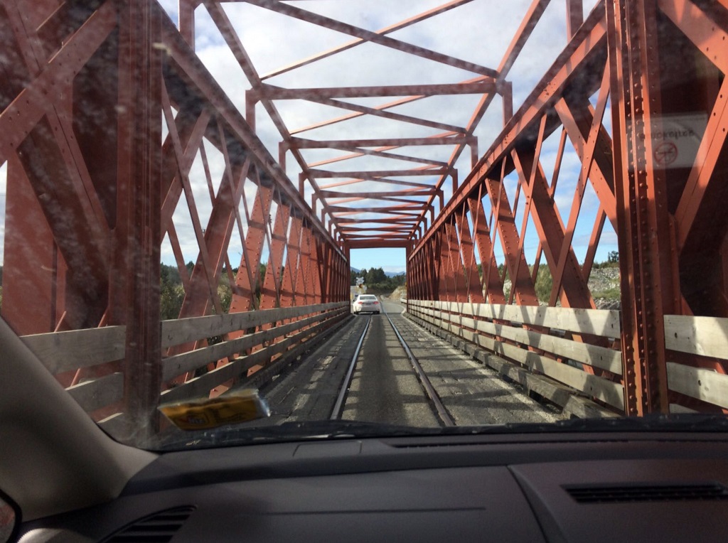 Kombinierte Eisenbahn- und Autobrücke