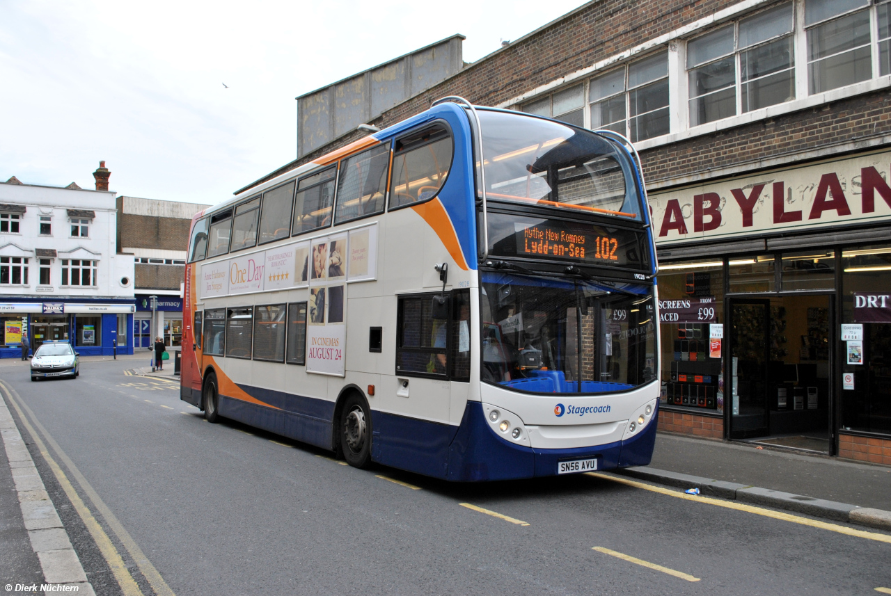 19028 (SN56 AVU) Priory Street