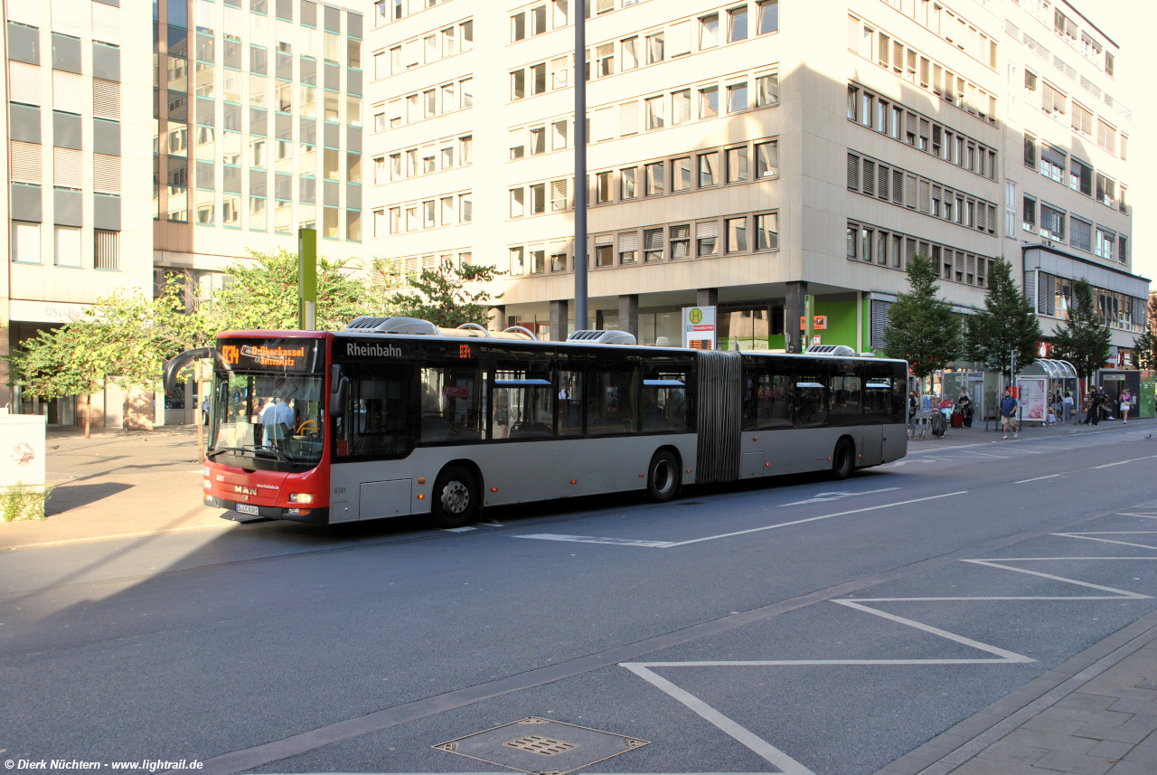 8381 (D LC 8381) · Düsseldorf Hbf [U]