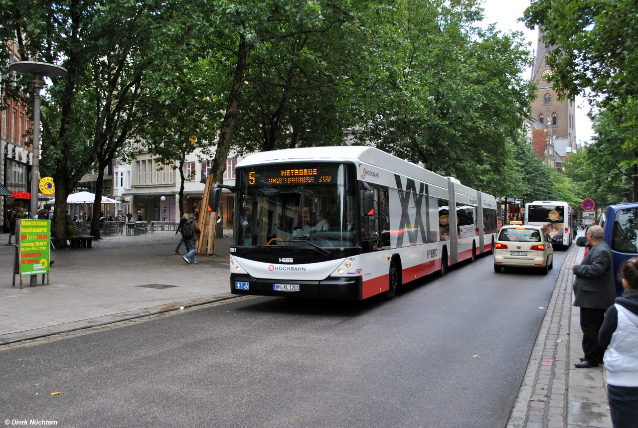 9201 (HH XL 1201) Gerhart-Hauptmann-Platz