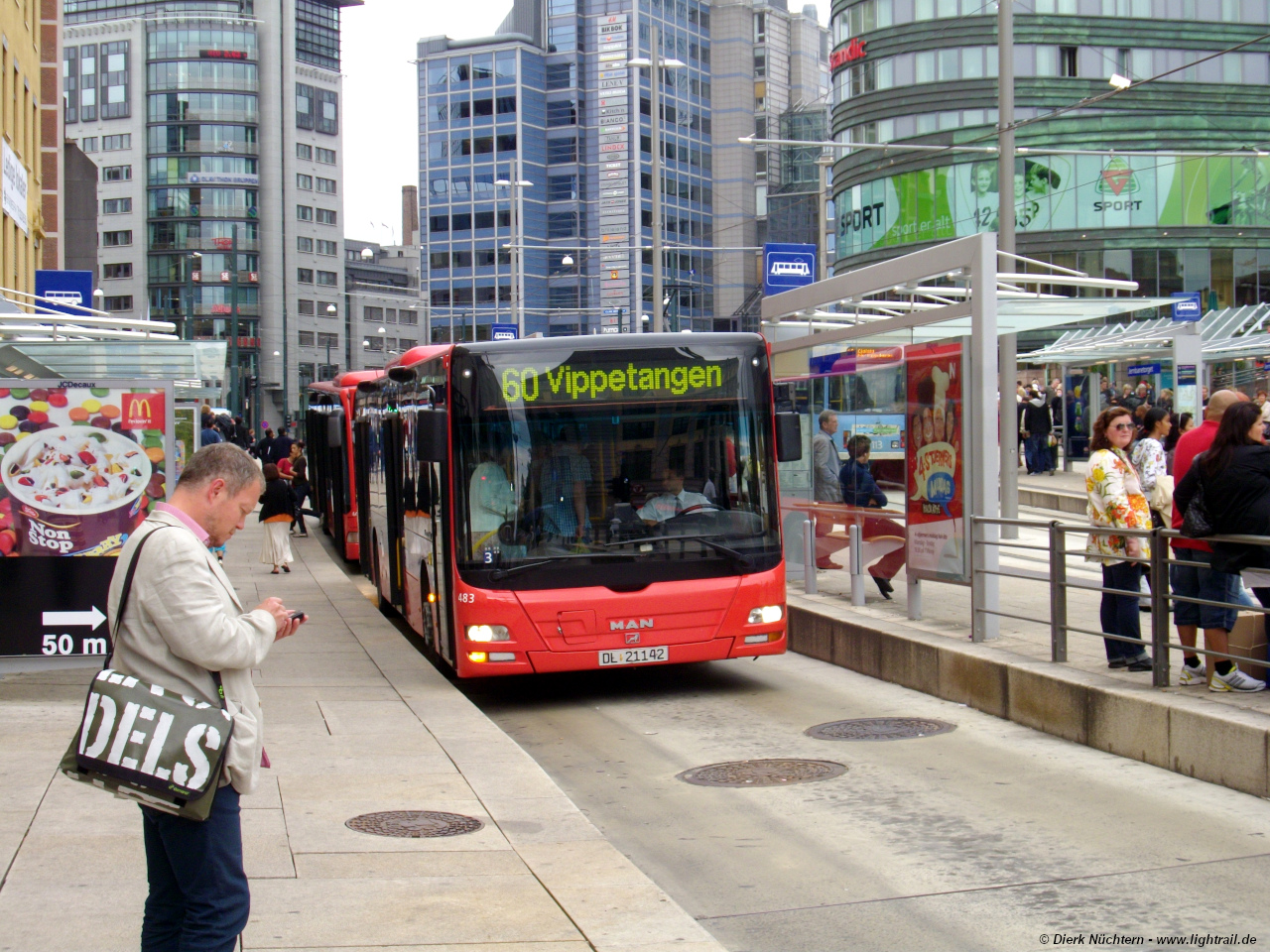 483 (DL 21142) · Jernbanetorget