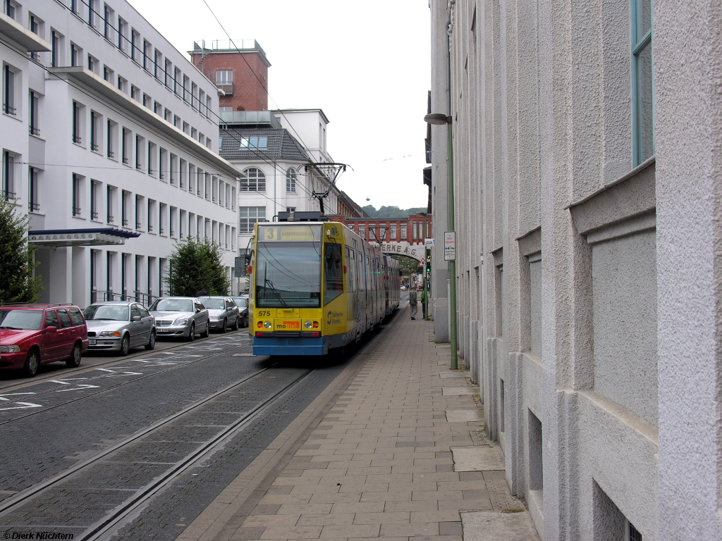 575 August-Schroeder-Str. -> Rathaus