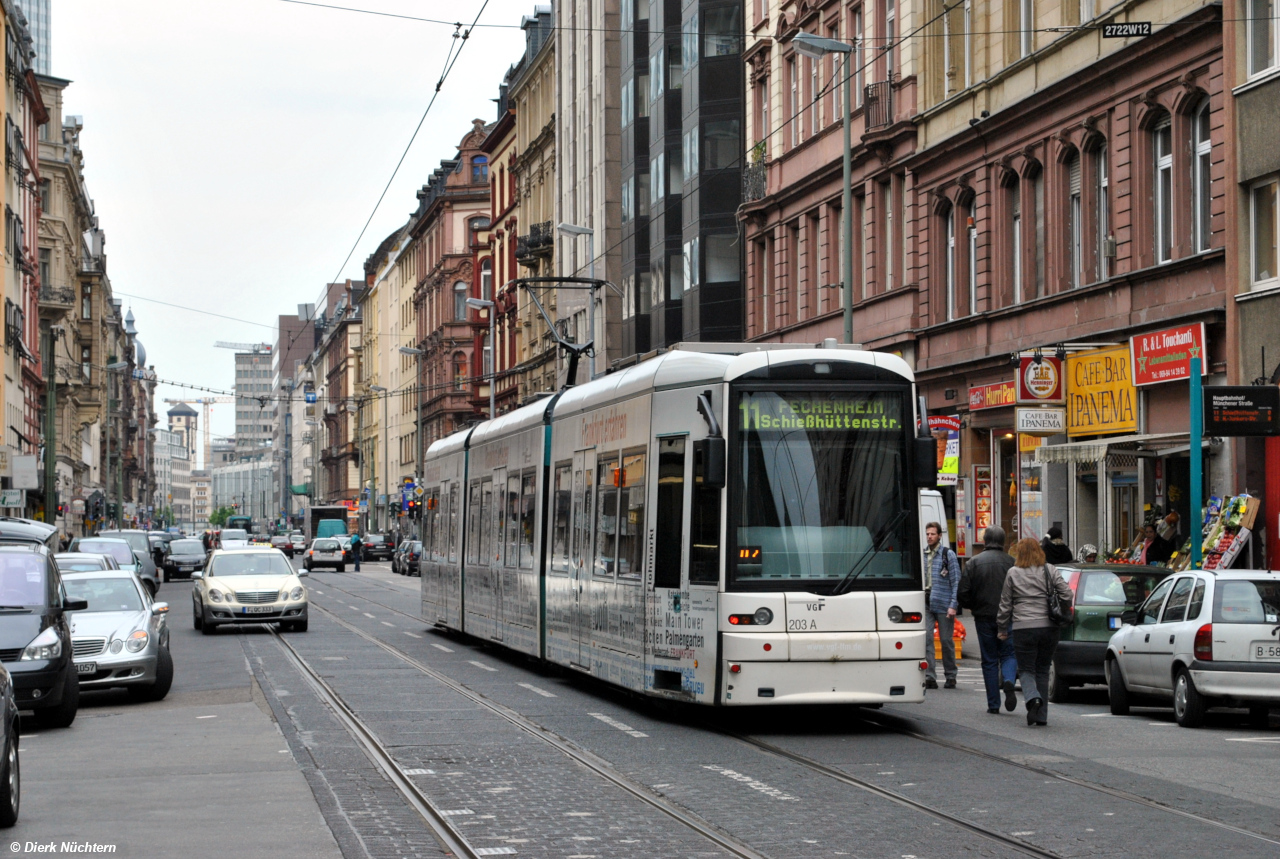 203 · Hauptbahnhof / Münchener Straße