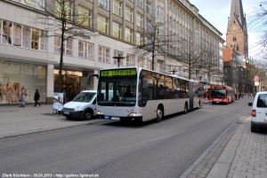 1152 (PI OX 121) · Gerhart-Hauptmann-Platz