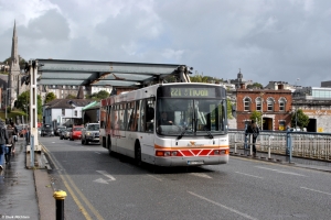 VWL114 (00-C-30851) auf der Brian Boru Bridge